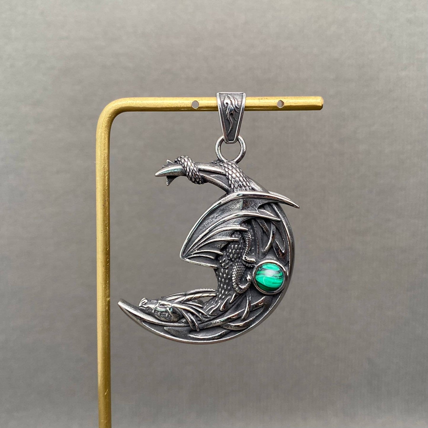 Stone Inlaid Dragon Stainless Steel Pendant - MJ/MNP: B
