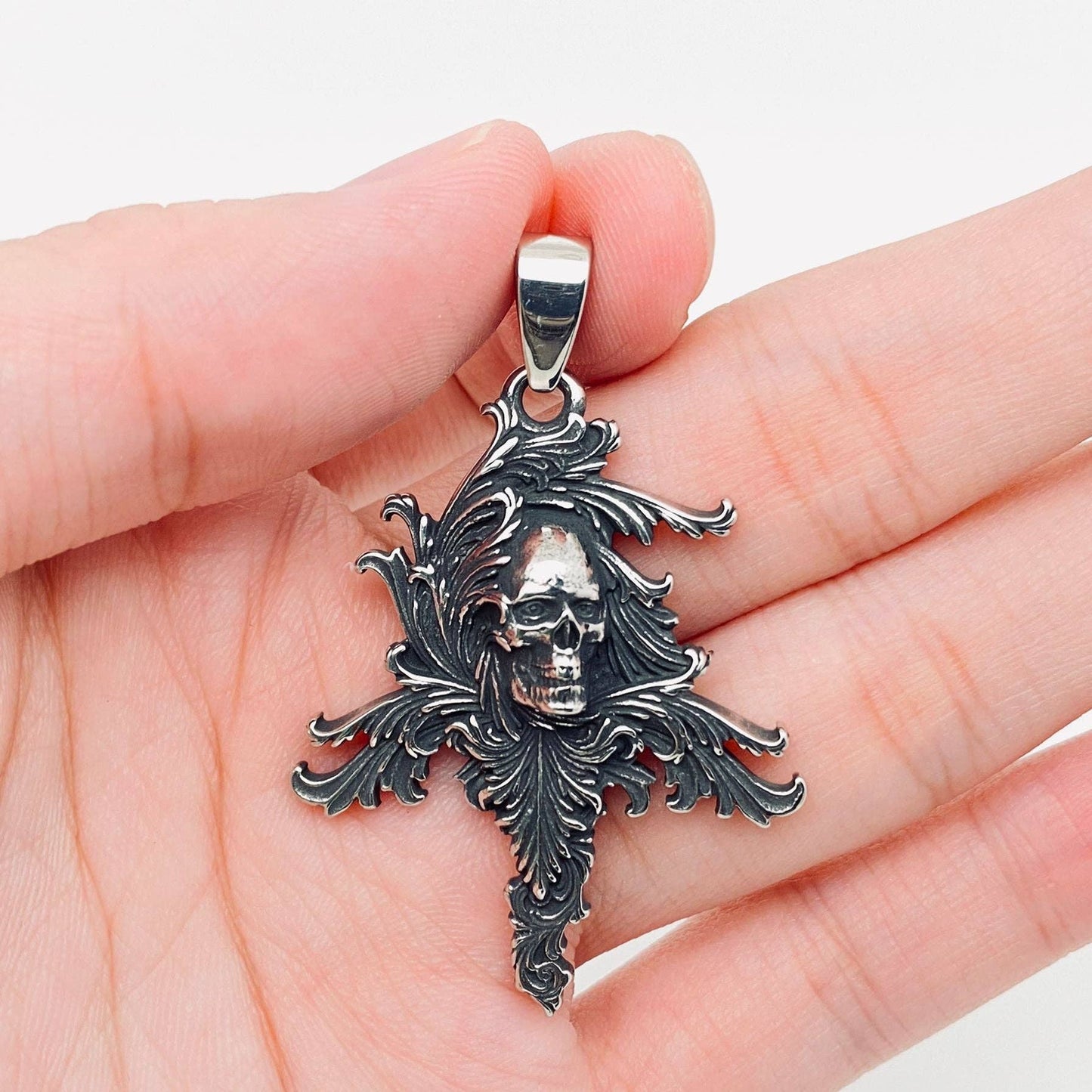 Gothic Style Stainless Steel Skull Pendant - MJ/MNP: Single Pendant