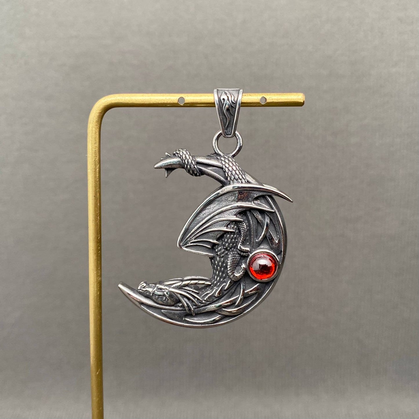 Stone Inlaid Dragon Stainless Steel Pendant - MJ/MNP: B