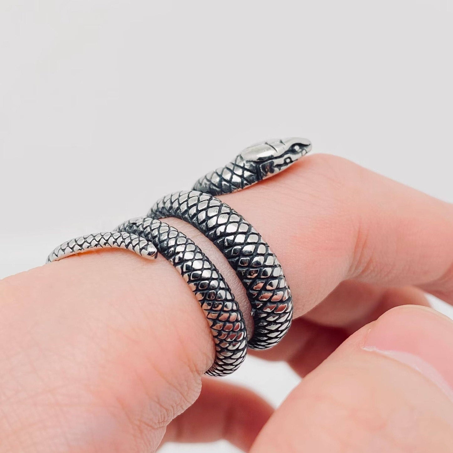 Snake Stainless Steel Ring - MJ/MR: Black / 8
