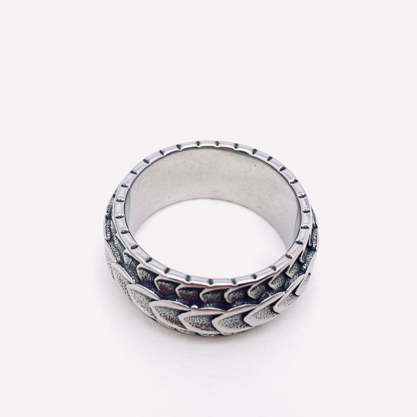 Dragon Scale Stainless Steel Ring - MJ/MR: 9